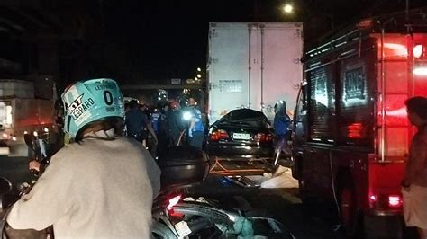 marcos highway accident uncensored|4 dead as car slams into truck in Antipolo City .